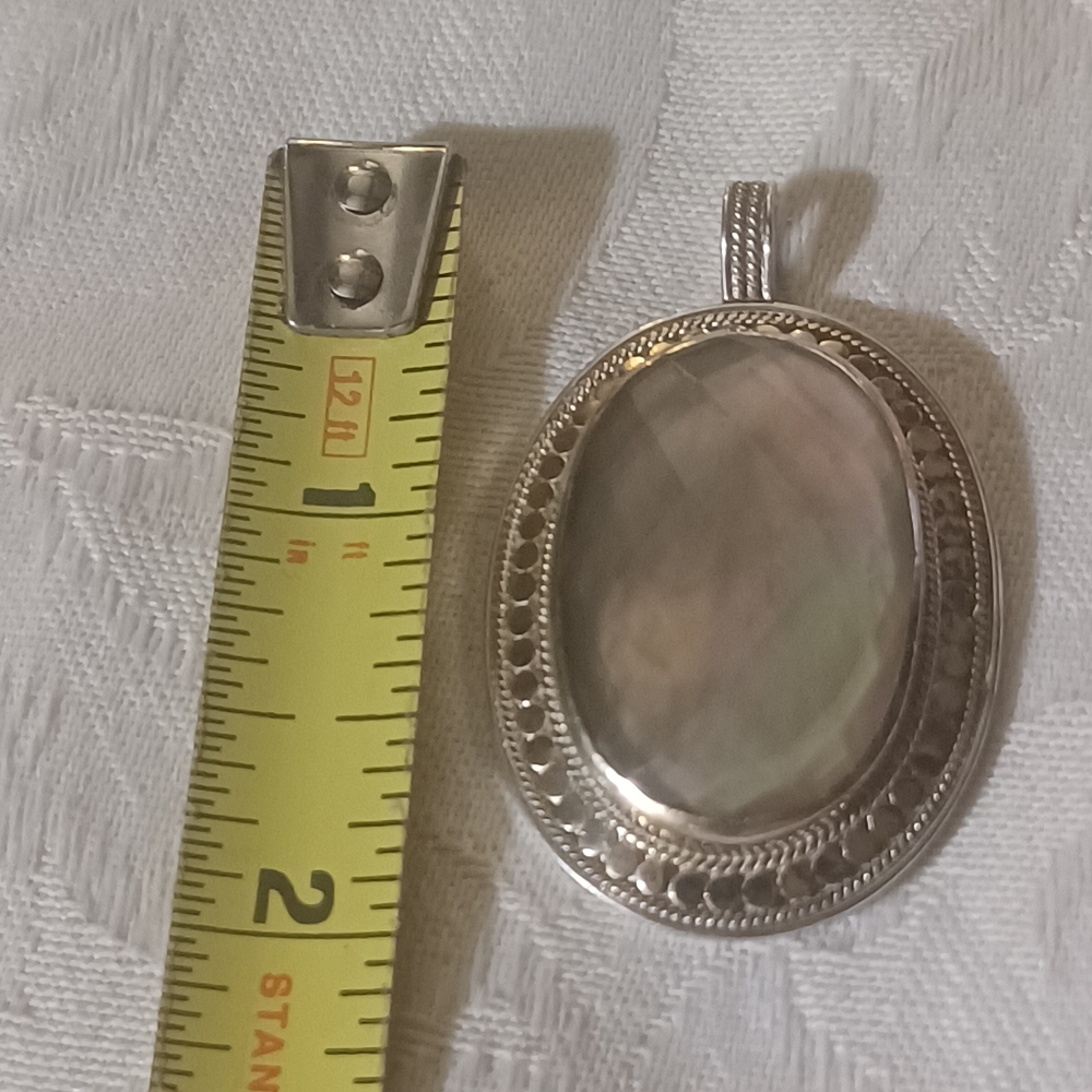 Anna Beck Oval Dot Pendant with a MOP Doublet - Picture 7 of 8